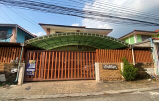 ทรัพย์สถาบันโดย JAM ทาวน์เฮาส์ พระปิ่น 7 (Phra Pin 7)