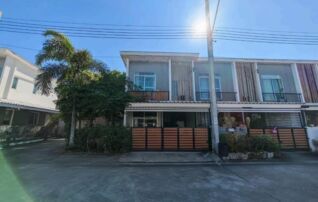 ทรัพย์สถาบันโดย GHB ทาวน์เฮาส์ พฤกษา 86/2 (Baan Pruksa 86/2 Ladkrabang-Suvarnabhumi)