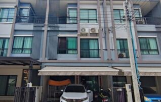 ทรัพย์สถาบันโดย GHB ทาวน์เฮาส์ สัมมากรอเวนิวรามอินทรา-วงแหวน (Sammakorn Avenue Ramintra-Wongwaen)