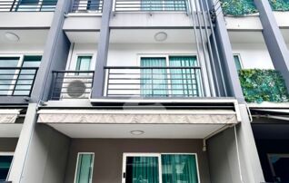 🌟 ขายด่วน !! ทาวน์โฮม 3 ชั้น บ้านกลางเมือง สวนหลวง ร.9 – ทำเลทองบางนา 🌟 : เจ้าของขายเอง (งดรับนายหน้า)