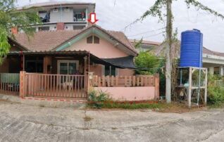 ทรัพย์สถาบันโดย GHB ทาวน์เฮาส์ ไม่มีขื่อ