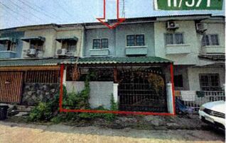 ทรัพย์สถาบันโดย GHB ทาวน์เฮาส์ นริศรา