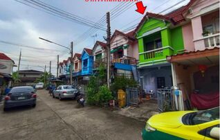 ทรัพย์สถาบันโดย GHB ทาวน์เฮาส์ สรานคร