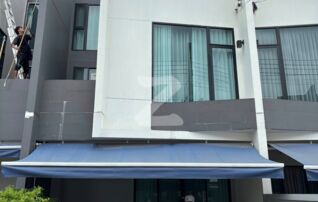 🏢 ให้เช่าทาวน์โฮม 2 ชั้น มีชั้นลอย โครงการโมติทาวน์ 🐶 เจ้าของปล่อยเอง 🐶 ใกล้บีทีเอส!! 💕บ้านใหม่สวย บรรยากาศดี เงียบสงบ 💕 Pet friendly ทั้งหมู่บ้า : เจ้าของให้เช่าเอง (งดรับนายหน้า)