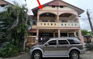 ทรัพย์สถาบันโดย GHB ทาวน์เฮาส์ ซอยสัตหีบสุขุมวิท59 ถนนสุขุมวิท(ทล.3)