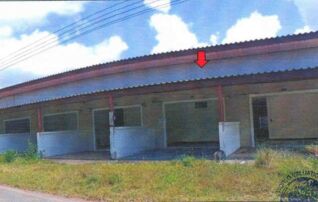 ทรัพย์สถาบันโดย GHB ทาวน์เฮาส์ ถนนนาแค