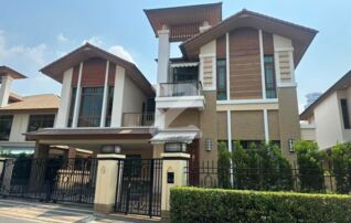 📣ขายหมู่บ้านทำเลทองเจ้าของขายเอง หมู่บ้าน แสนสิริ สุขุมวิท67 🏠ฟังก์ชั่นบ้าน แบบบ้าน: บ้าน 3 ชั้น       : เจ้าของขายเอง (งดรับนายหน้า)