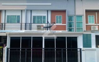 🏠ทาวน์โฮมพร้อมอยู่ หมู่บ้านสงบ เพื่อนบ้านข้างๆโครตดี ตัดสินใจขายเพราะสมาชิคเพิ่มขึ้นเลยขยับขยายไปหลังที่ใหญ่ขึ้นค่ะ (ไม่ปล่อยเช่า ไม่อยากให้บ้านช้ำ) : เจ้าของขายเอง (งดรับนายหน้า)