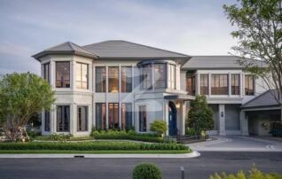 ขายบ้าน Luxury สวย หรู ใหม่ และใหญ่ โครงการ :นาราสิริ กรุงเทพกรีฑา - ที่ดินขนาด 198 ตรว. : เจ้าของขายเอง (งดรับนายหน้า)