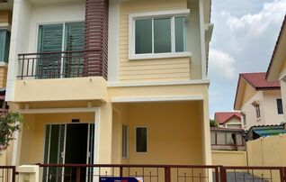 ทรัพย์สถาบันโดย GHB ทาวน์เฮาส์ ลาดกระบัง กรุงเทพมหานคร