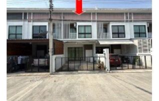 ทรัพย์สถาบันโดย GHB ทาวน์เฮาส์ เอช ลีฟวิ่ง สเปซ (H Living Space Sahaphat-Laemchabang)
