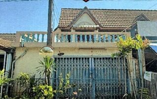 ทรัพย์สถาบันโดย GHB ทาวน์เฮาส์ ธราดลวิว