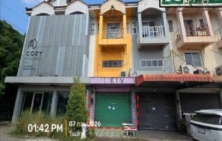 ทรัพย์สถาบันโดย GHB ตึกแถว-อาคารพาณิชย์ ถนนอุตสาหกรรมอีสเทิร์นซ