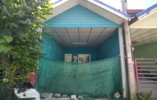 ทรัพย์สถาบันโดย GHB ทาวน์เฮาส์ ฉัตรไพลิน ลาดหลุมแก้ว (Chatrapailin Latlumkaew)