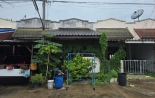 ทรัพย์สถาบันโดย GHB ทาวน์เฮาส์ แก้วขวัญ