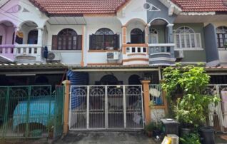 ทรัพย์สถาบันโดย GHB ทาวน์เฮาส์ เสนาวิลล่า 4 (Sena Villa 4)