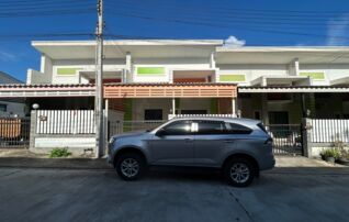 ทรัพย์สถาบันโดย JAM ทาวน์เฮาส์ ร่มเย็น 2 ปลวกแดง-วังตาผิน (Romyen 2 Pluakdaeng-Wangtapin)