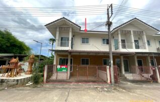ทรัพย์ธนาคารโดย KASIKORNBANK ทาวน์เฮาส์ ซอยภายในหมู่บ้านไพลินโกลด์ ถนนเลียบคลองชลประทาน