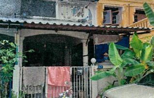 ทรัพย์สถาบันโดย GHB ทาวน์เฮาส์ใกล้ PK04 สามัคคี เมืองนนทบุรี นนทบุรี