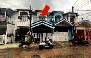 ทรัพย์สถาบันโดย GHB ทาวน์เฮาส์ ปิยวรารมย์