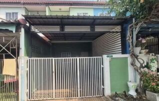 ทรัพย์สถาบันโดย GHB ทาวน์เฮาส์ กฤษณา 2