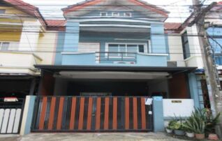 ทรัพย์สถาบันโดย GHB ทาวน์เฮาส์ เลิศอุบล (Loet Ubon Phraya Suren)