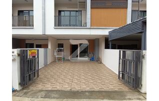 ให้เช่าทาวน์เฮาส์ เรสท์ ทาวน์ บางนา กม.8 ปากซอยเป็นห้างบุญถาวร (Rest Town Bangna) : เจ้าของให้เช่าเอง (งดรับนายหน้า)
