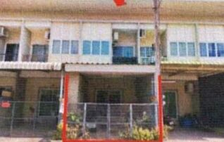 ทรัพย์สถาบันโดย GHB ทาวน์เฮาส์ ซอยเยี่ยมวุฒิ ถนนสุราษฎร์ธานี - พุนพิ