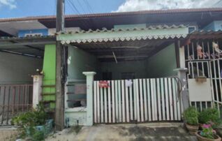 ทรัพย์สถาบันโดย GHB ทาวน์เฮาส์ ฉัตรไพลิน (Chatrapailin Latlumkaew)