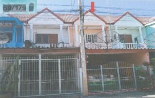 ทรัพย์สถาบันโดย GHB ทาวน์เฮาส์ ม.รุ่งเจริญ