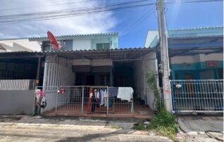 ทรัพย์สถาบันโดย GHB บ้านแฝด ซอยศรีราชา-หนองค้อ17 ถนนศรีราชา-หนองค้อ