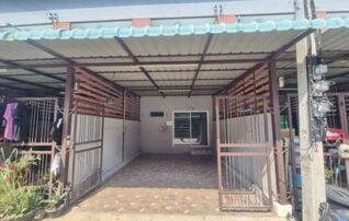 ทรัพย์สถาบันโดย GHB ทาวน์เฮาส์ ฉัตรไพลิน ลาดหลุมแก้ว (Chatrapailin Latlumkaew)