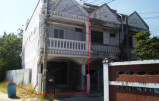 ทรัพย์สถาบันโดย GHB ทาวน์เฮาส์ ซอยบ้านเกาะ ซอย 3/1 ถนนสุรนารายณ์(ทล.205)