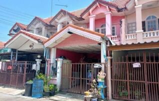 ทรัพย์สถาบันโดย GHB ทาวน์เฮาส์ ธัญบุรี ปทุมธานี