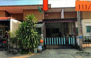 ทรัพย์สถาบันโดย GHB ทาวน์เฮาส์ กรีนการ์เด้นโฮม คลอง 11 (Green Garden Home Klong 11)
