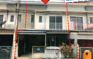 ทรัพย์สถาบันโดย GHB ทาวน์เฮาส์  บางพลี สมุทรปราการ