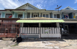 ทรัพย์สถาบันโดย JAM ทาวน์เฮาส์ พฤกษา12/1 (Baan Pruksa 12/1 Rangsit-Klong 3)