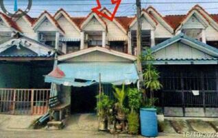 ทรัพย์สถาบันโดย GHB ทาวน์เฮาส์ โกลด์แลนด์