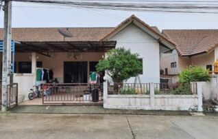 ทรัพย์สถาบันโดย GHB บ้านแฝด ศรีราชา ชลบุรี