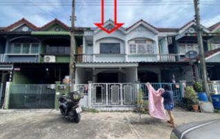ทรัพย์สถาบันโดย GHB ทาวน์เฮาส์ มีทรัพย์รุ่งเรือง