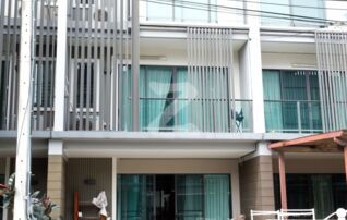 ขาย/ให้เช่าด่วนทาวน์โฮม 3 ชั้นโครงการทาวน์ อเวนิว เมิร์จ รัตนาธิเบศร์ Owner Post เจ้าของ post เอง [ปล่อยขายด่วน/เช่า]  : เจ้าของขายเอง (งดรับนายหน้า)