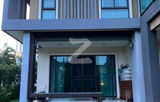 ขายบ้านเดี่ยวมือ 2 หลังใหญ่หลังมุมติดสวนสนามเด็กเล่น 2 ชั้นพื้นที่ 109 ตารางวา : เจ้าของขายเอง (งดรับนายหน้า)