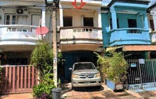 ทรัพย์สถาบันโดย GHB ทาวน์เฮาส์ เสริมสุขนคร