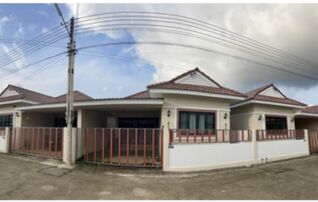 ทรัพย์สถาบันโดย GHB บ้านแฝด รุ่งเรืองรัศมี 5