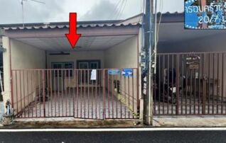 ทรัพย์สถาบันโดย GHB ทาวน์เฮาส์ ร่มฤดี