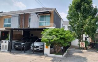 ขายบ้าน หมู่บ้าน The connect 40 ติวานนท์-แจ้งวัฒนะ 4 นอน 2 น้ำ 2 จอดรถ บ้านหันหน้าทางทิศเหนือ ที่ดิน 27.7 ตร.ว. : เจ้าของขายเอง (งดรับนายหน้า)