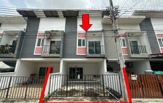 ทรัพย์สถาบันโดย GHB ทาวน์เฮาส์ เจนศิริ (Jensiri Sriracha)
