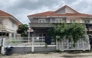 ทรัพย์สถาบันโดย GHB ทาวน์เฮาส์ เจษฎา 9 (Jetsada 9 Lamlukka Klong 4)