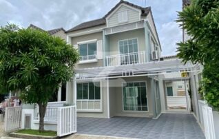 ขายบ้าน เดอะวิลเลจ บางนา-วงแหวน2  เดินทางไปเมกะบางนาเพียง10นาที                                     : เจ้าของขายเอง (งดรับนายหน้า) 