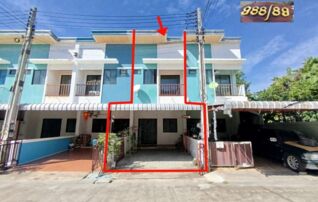 ทรัพย์สถาบันโดย GHB ทาวน์เฮาส์ โกลเด้นวิลเลจ